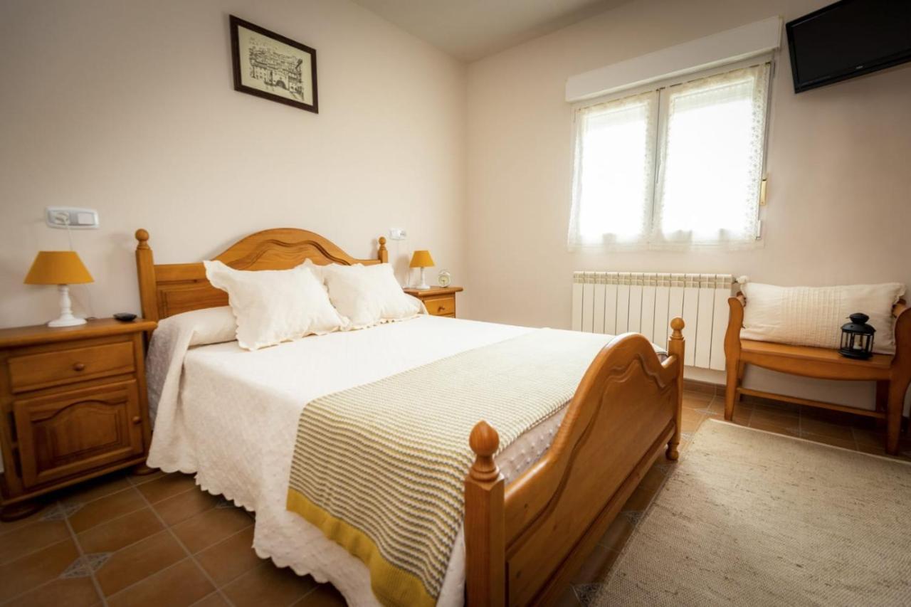 Apartamentos Pumarin Santa Marina  エクステリア 写真